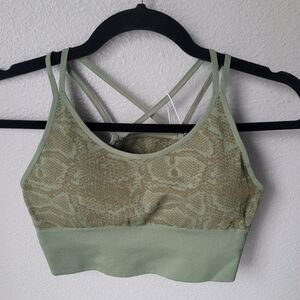 NWT Halara Snake Skin Print Criss Cross Strappy Sports Bra Size Small In Green
